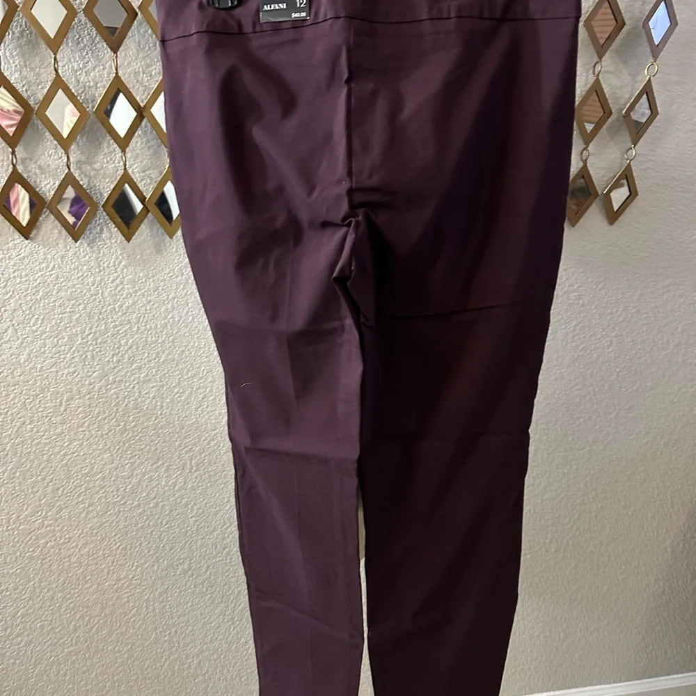 Alfani Merlot Skinny Pants Tailored Elegance - Picture 2 of 3